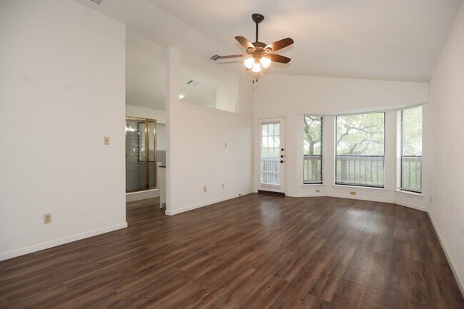 Building Photo - 11513 Juniper Ridge Dr