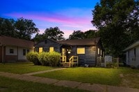 Building Photo - Charming 4 Bedroom 2 Bathroom Home