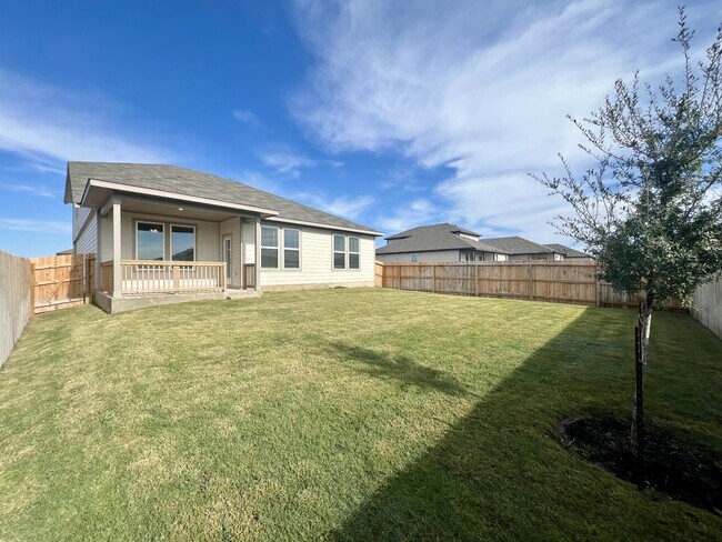 Building Photo - 14426 Daphne Bnd