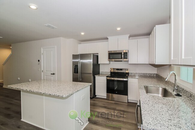 Building Photo - Brand new 3 bedroom 2.5 bathroom townhome in Calabash