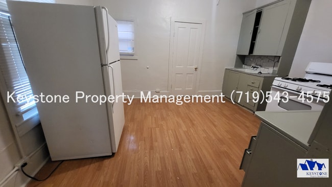 Building Photo - $350 OFF Move-In Special! Studio Apartment w/ Private Entrance! $700/$700