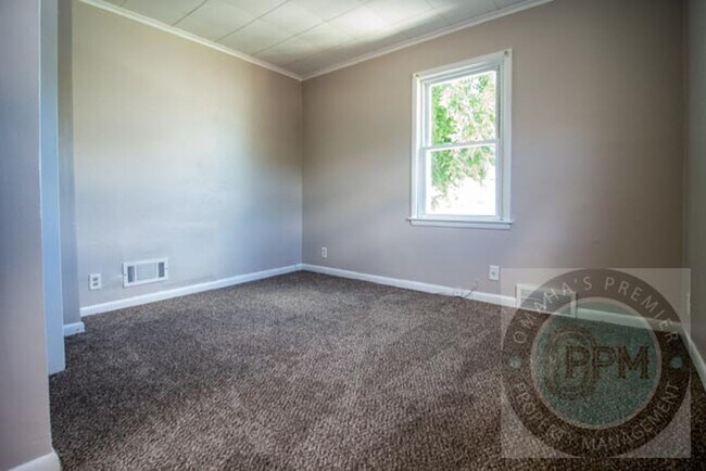 Building Photo - $300.00 off Deposit!!!  Charming 3+ Bedroo...
