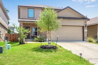 Building Photo - "Charming 4-Bedroom Retreat with Spacious ...