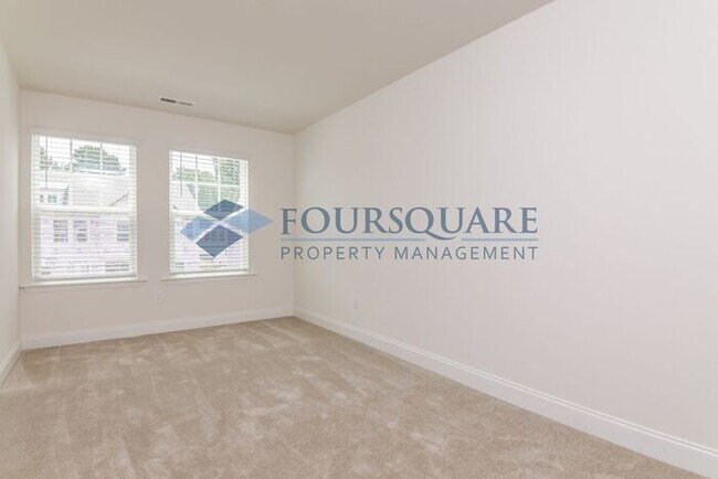 Building Photo - End Unit Townhome | Back Patio with Privac...