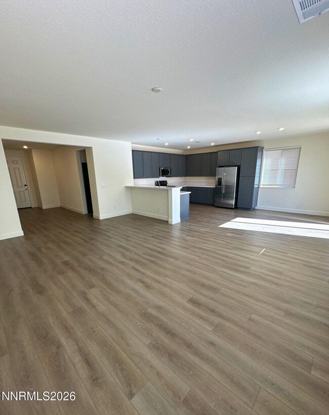 Building Photo - 7878 Willow Thicket Dr