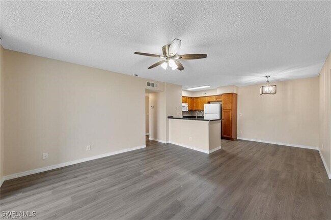 Building Photo - 13545 Eagle Ridge Dr