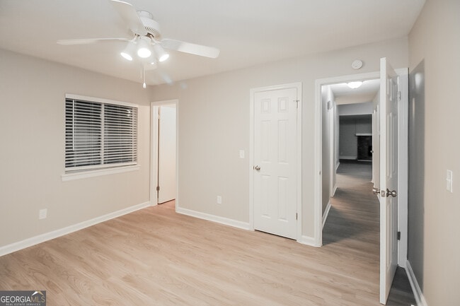 Building Photo - 10084 Silent Trail