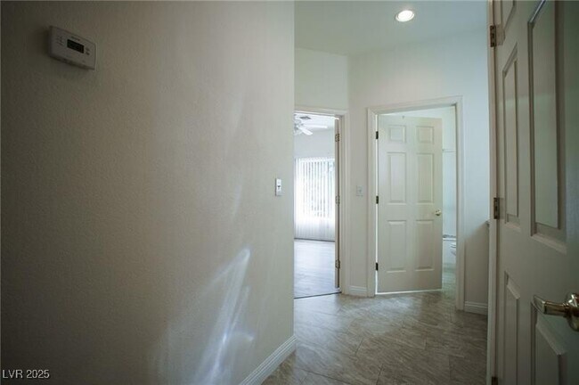 Building Photo - 10520 Shoalhaven Dr