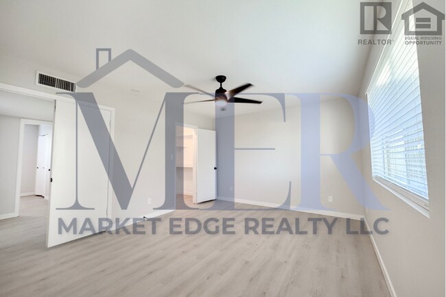 Building Photo - 3Bed/2Bath Home at Union Hills/I-17! $399 ...