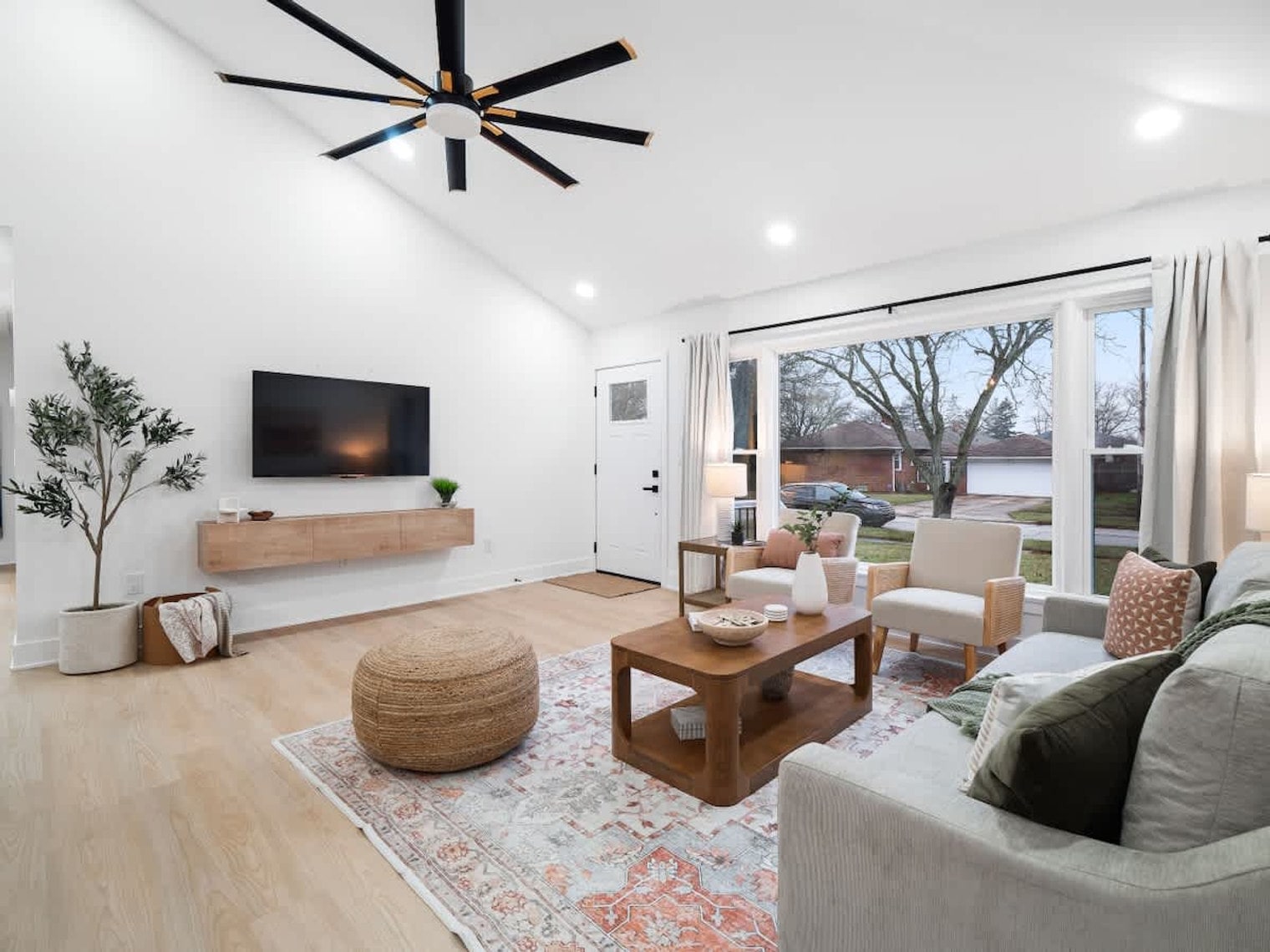 Building Photo - 4155 Ascot Ln