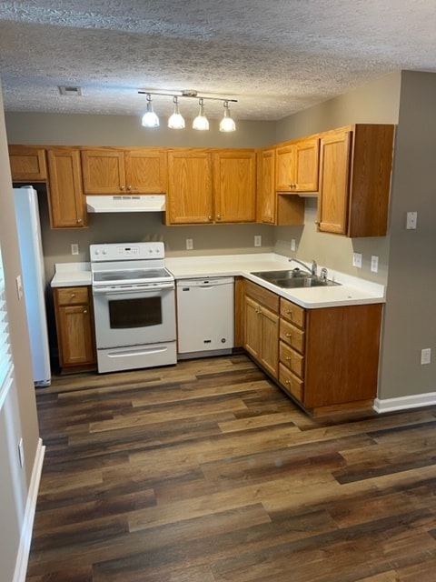 Building Photo - 9 Donnell Ave