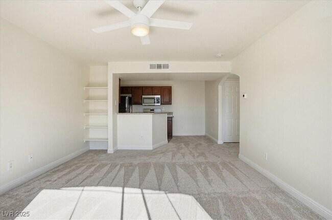 Building Photo - 5114 S Jones Blvd