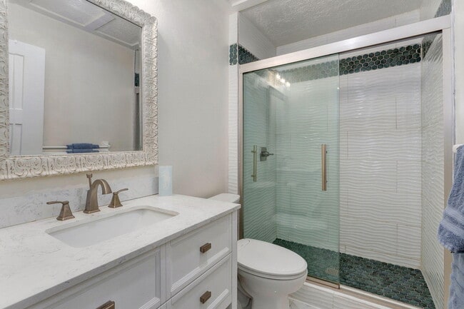 Building Photo - 4094 S Eaton Ave