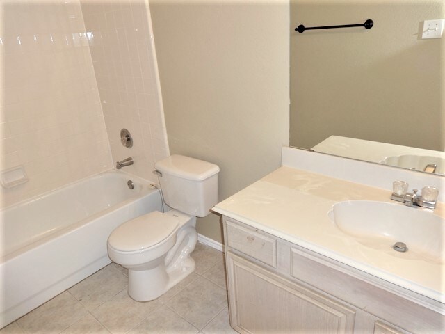 Building Photo - 1321 Marken Ct