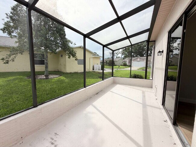 Building Photo - 6240 Fairskies Dr
