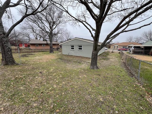 Building Photo - 1705 Burke Dr