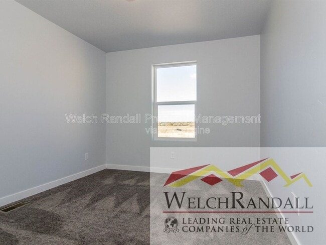 Building Photo - 1177 W Jackson Ave