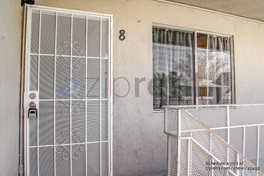 Building Photo - Unit 8