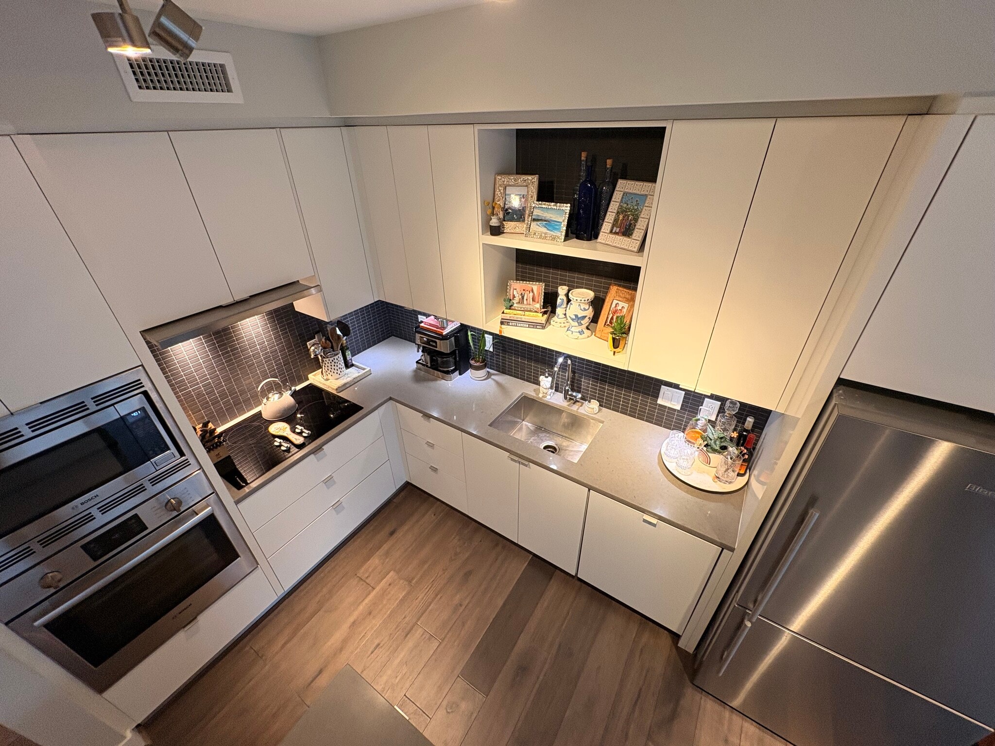 Kitchen - 1300 4th St SE