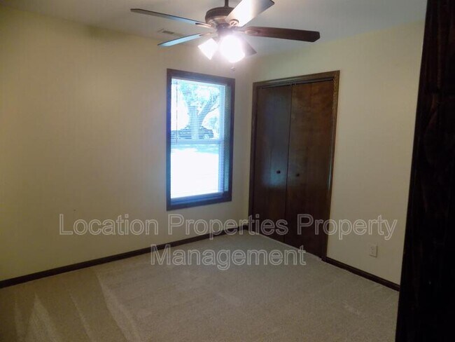 Building Photo - 433 Arkansas St