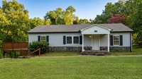 Building Photo - 1215 Oaklawn St SE