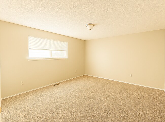 Building Photo - 3-bedroom, 2-Bathroom Home in the Ridgemont Neighborhood!