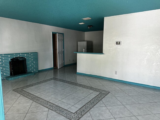 Building Photo - 559 Dogwood Rd