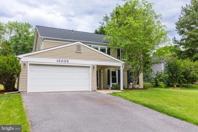 Building Photo - 15005 Narrows Ln