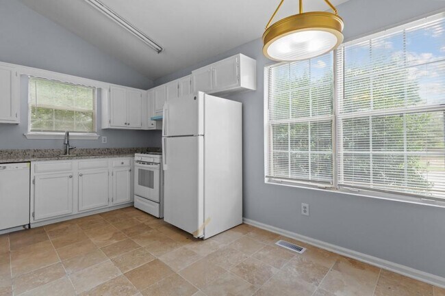 Building Photo - 2262 Cobb Creek Dr
