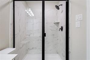 Building Photo - 213 Sweet Autumn Dr