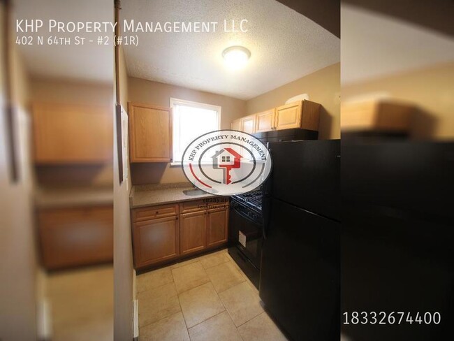 Building Photo - ONE MONTH FREE RENT! Spacious 1 bed apartm...