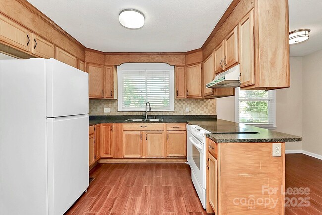 Building Photo - 5629 Kuykendall Rd