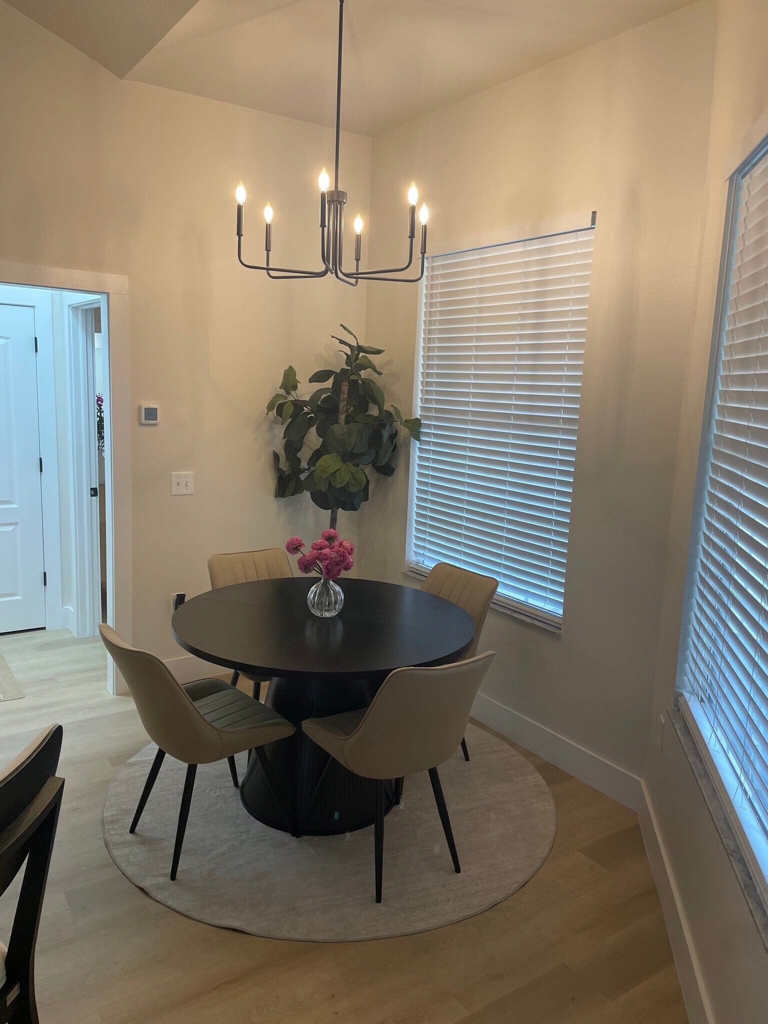 Building Photo - 37015 Waldo Dr