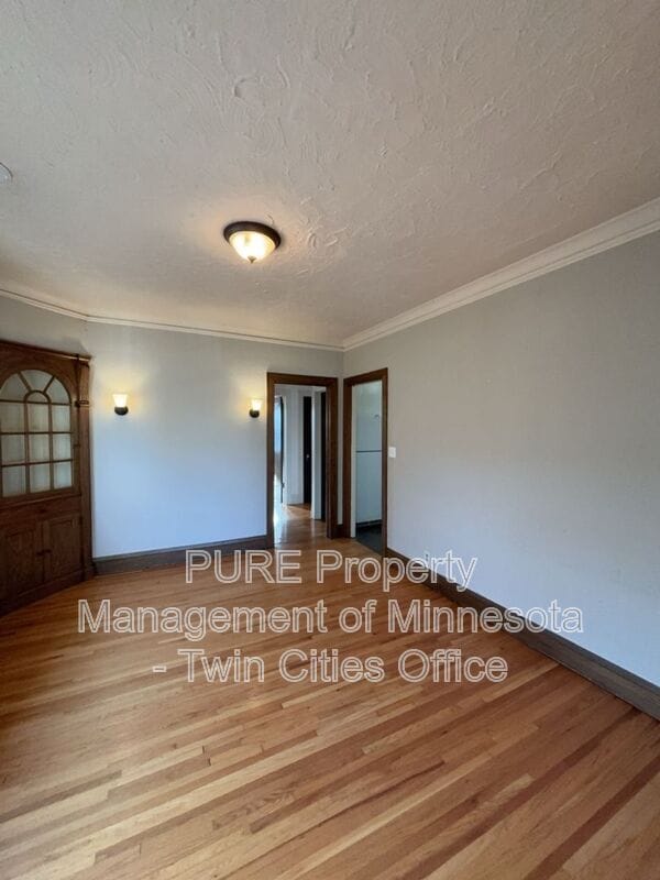 Building Photo - 4908 Chicago Ave