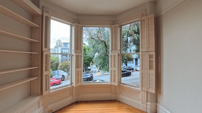 Building Photo - 1818 Webster-