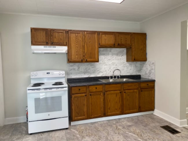 Building Photo - 169 W Gibson St