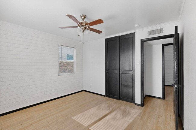 Building Photo - Charming 3 bedroom, 1 bath home in Central East El Paso!