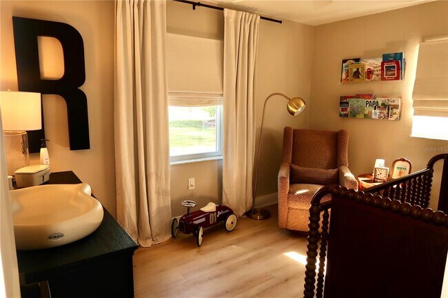 Building Photo - 9484 Treasure Ln NE