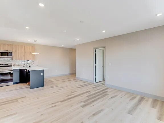 Building Photo - 2326 N 2nd St