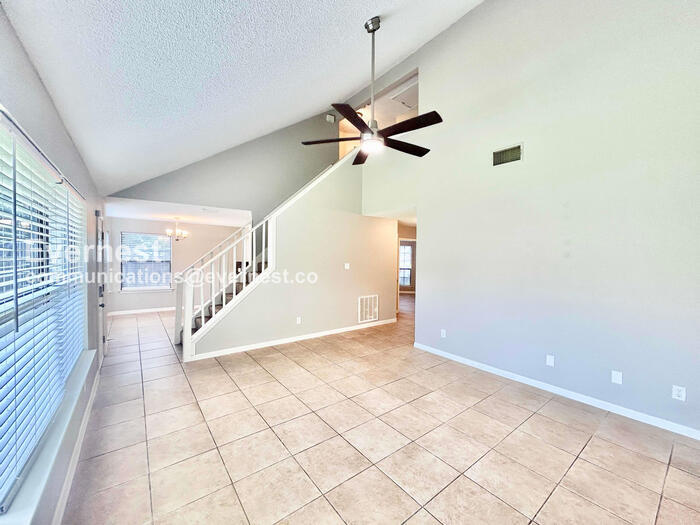 Building Photo - 1404 Ardmore Dr