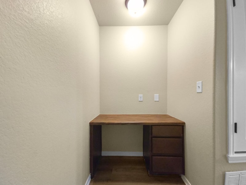 Building Photo - 4415 Brutus Ln