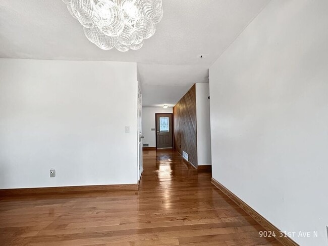 Building Photo - 9024 31st Ave N