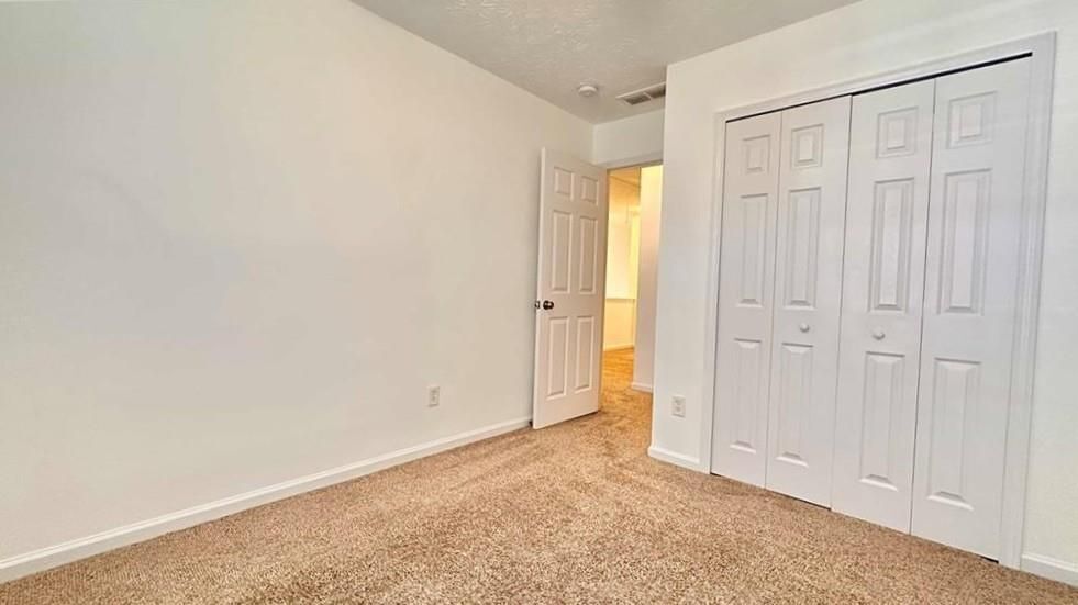 Building Photo - 6243 Shoreview Cir