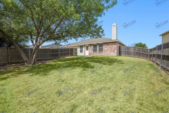 Building Photo - 2543 Barksdale Dr