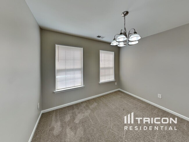 Building Photo - 106 Newport Dr