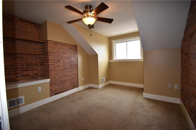 Building Photo - 4214 Post St