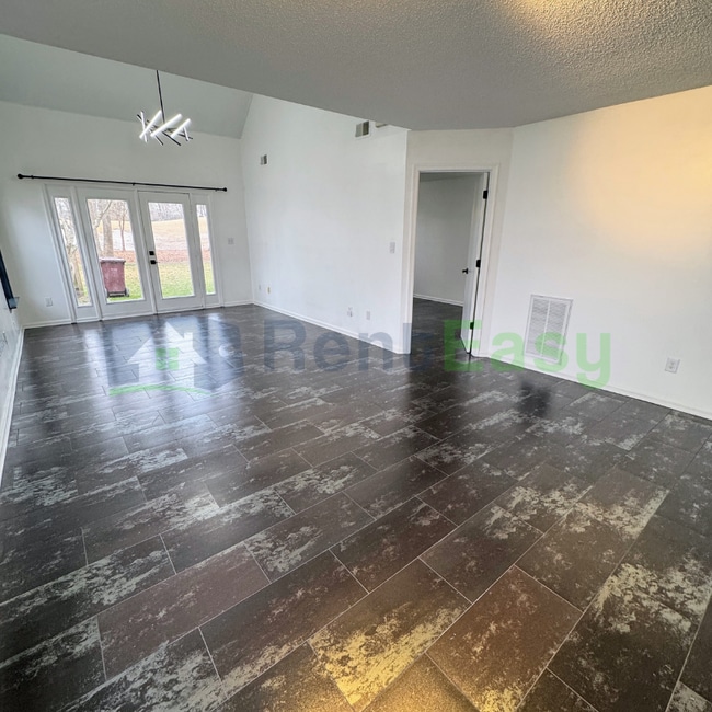 Building Photo - 1016 Winged Foot Ct