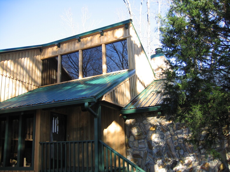 Main House Entrance - 297 Knoll Dr