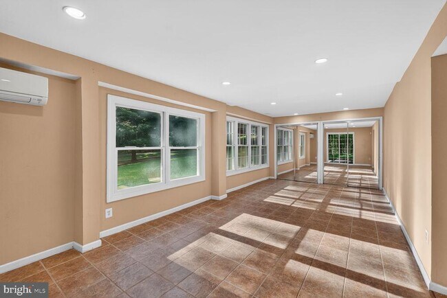 Building Photo - 12600 Maidens Bower Dr