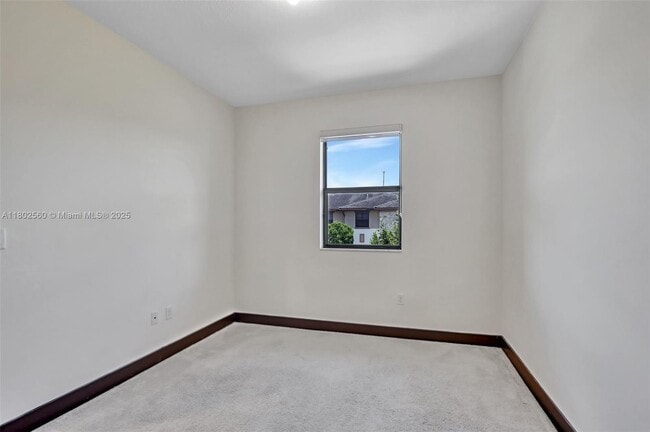 Building Photo - 16011 NW 91st Ct